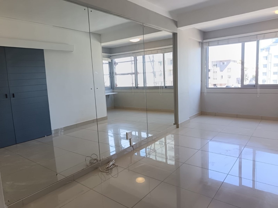 To Let 1 Bedroom Property for Rent in Three Anchor Bay Western Cape